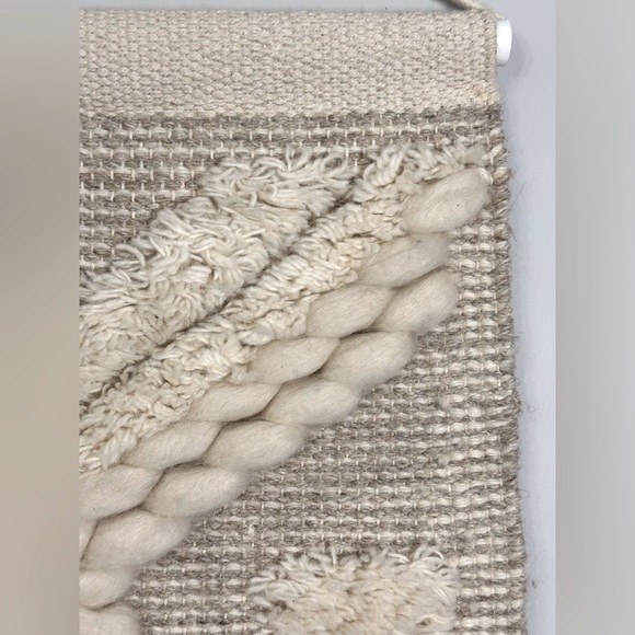 Handwoven Tapestry in Off-White/Beige - Picture 4 of 10